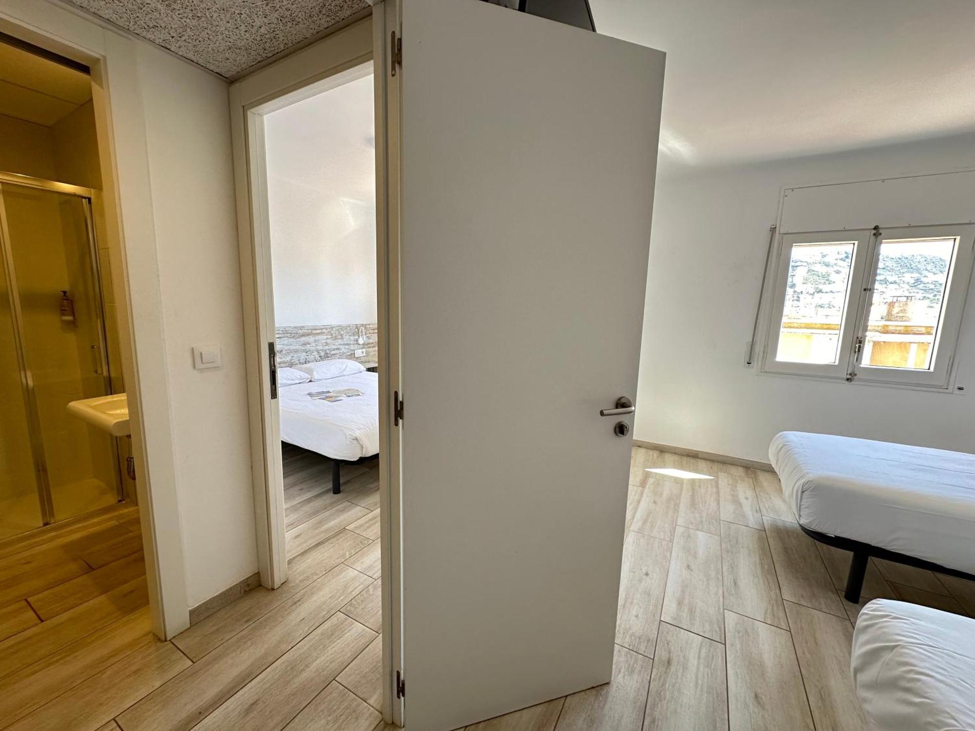 Agi Gloria Rooms Roses Exterior photo