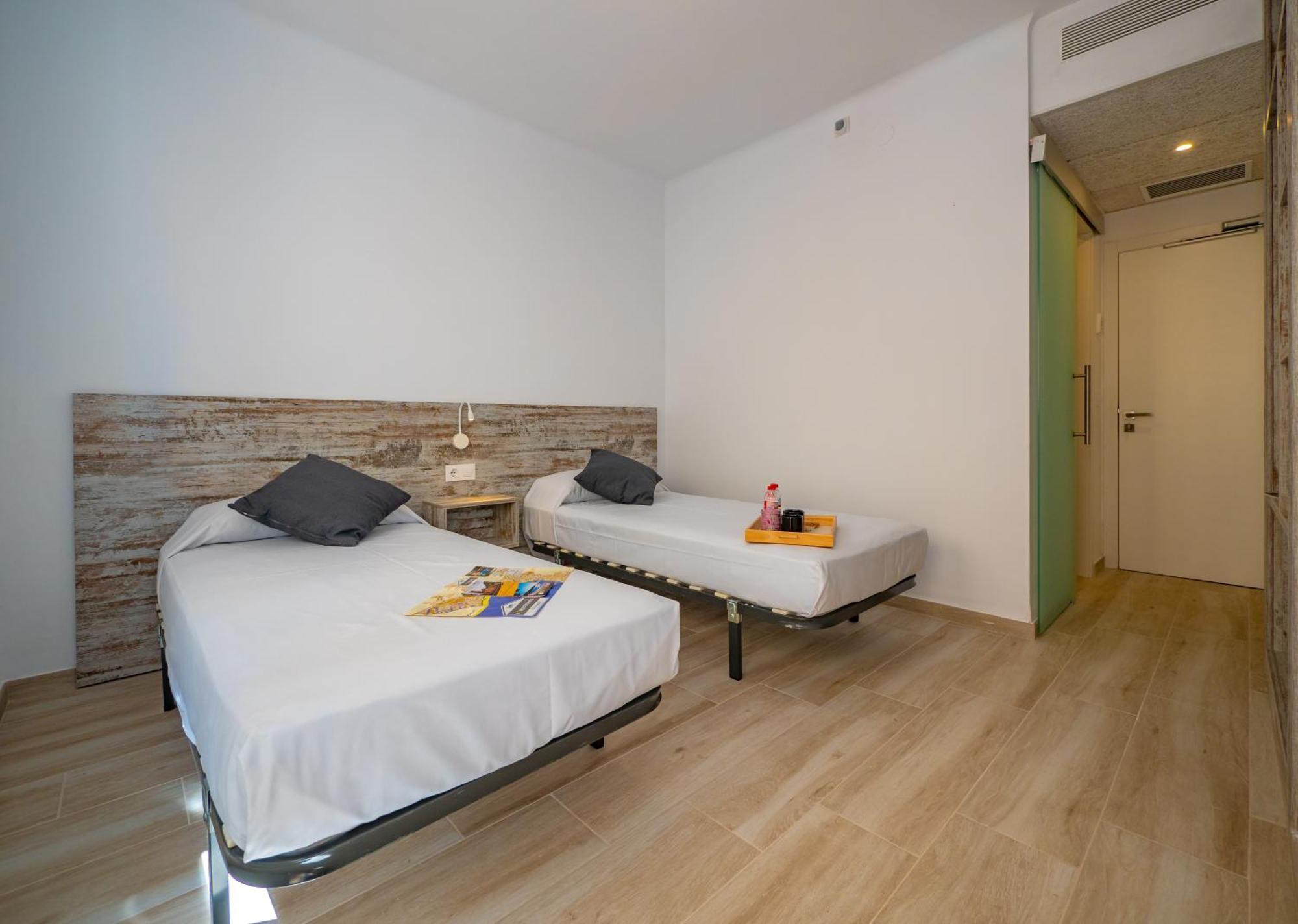 Agi Gloria Rooms Roses Exterior photo